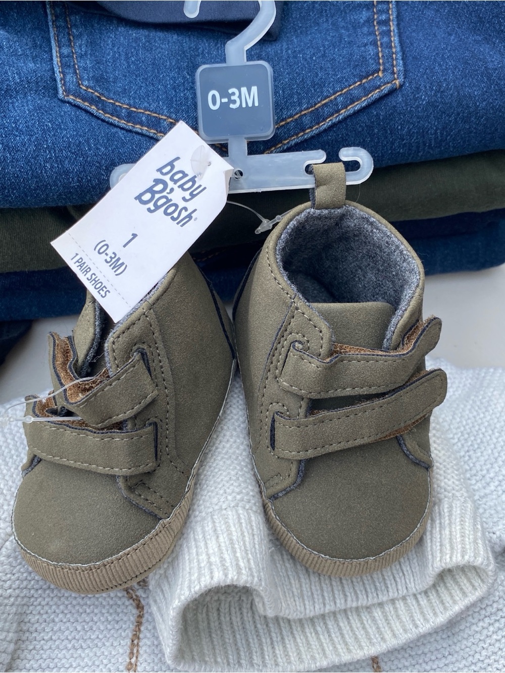 OshKosh B'gosh Olive Green Velcro Baby Booties